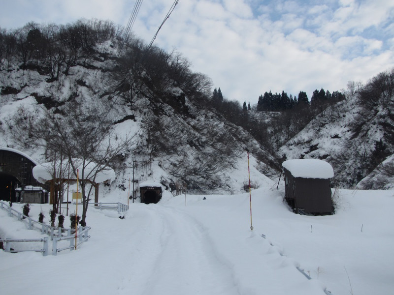 「命のトンネル」中山隧道、積雪期の中山峠を歩く。1