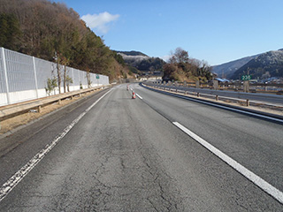 老化ひびわれ進行→基層剥離→わだちぼれ