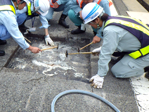 舗装補修工事（NEXCO・国交省）の支援